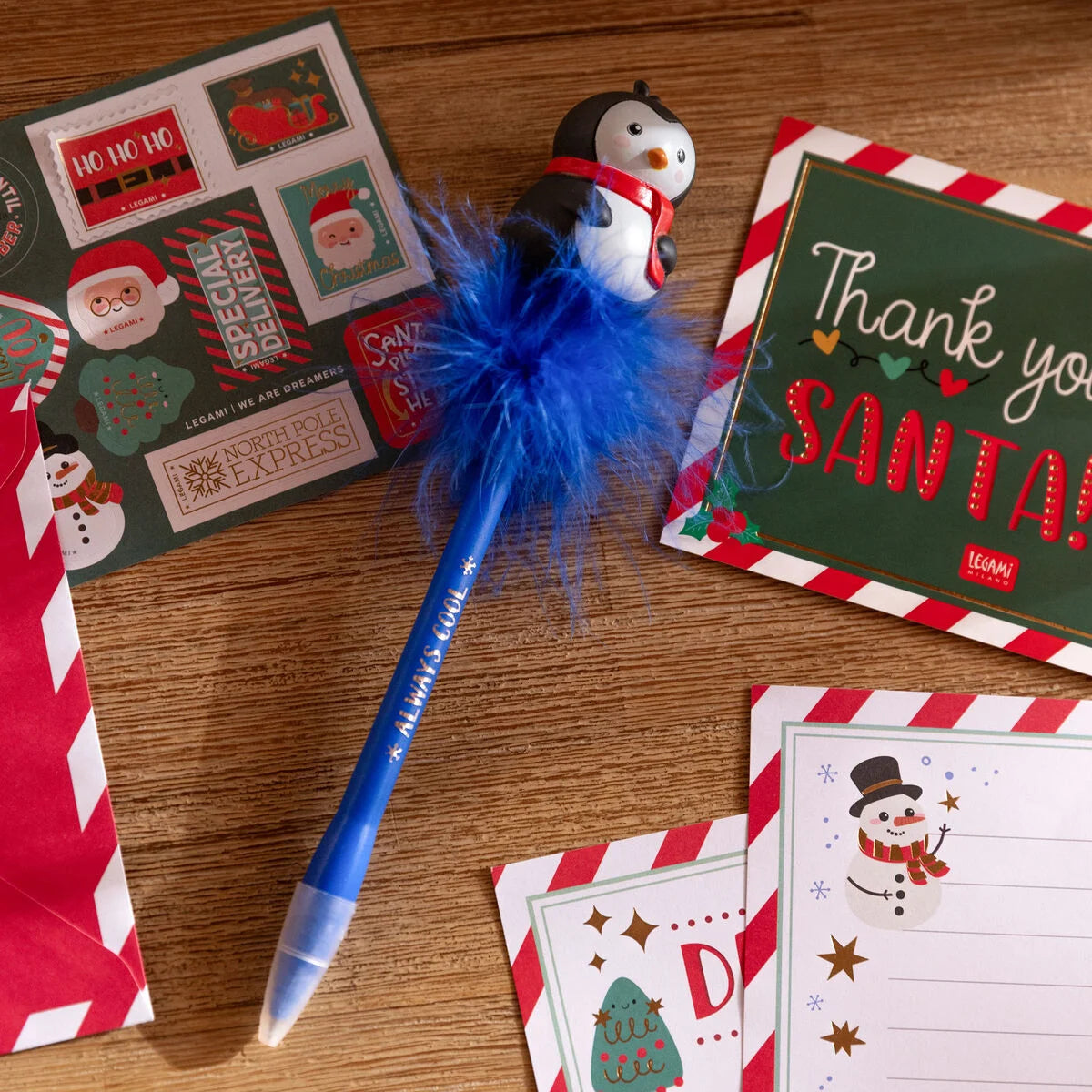 Penna a Sfera Luminosa - Penguin - Writing is Magic - Legami Natale