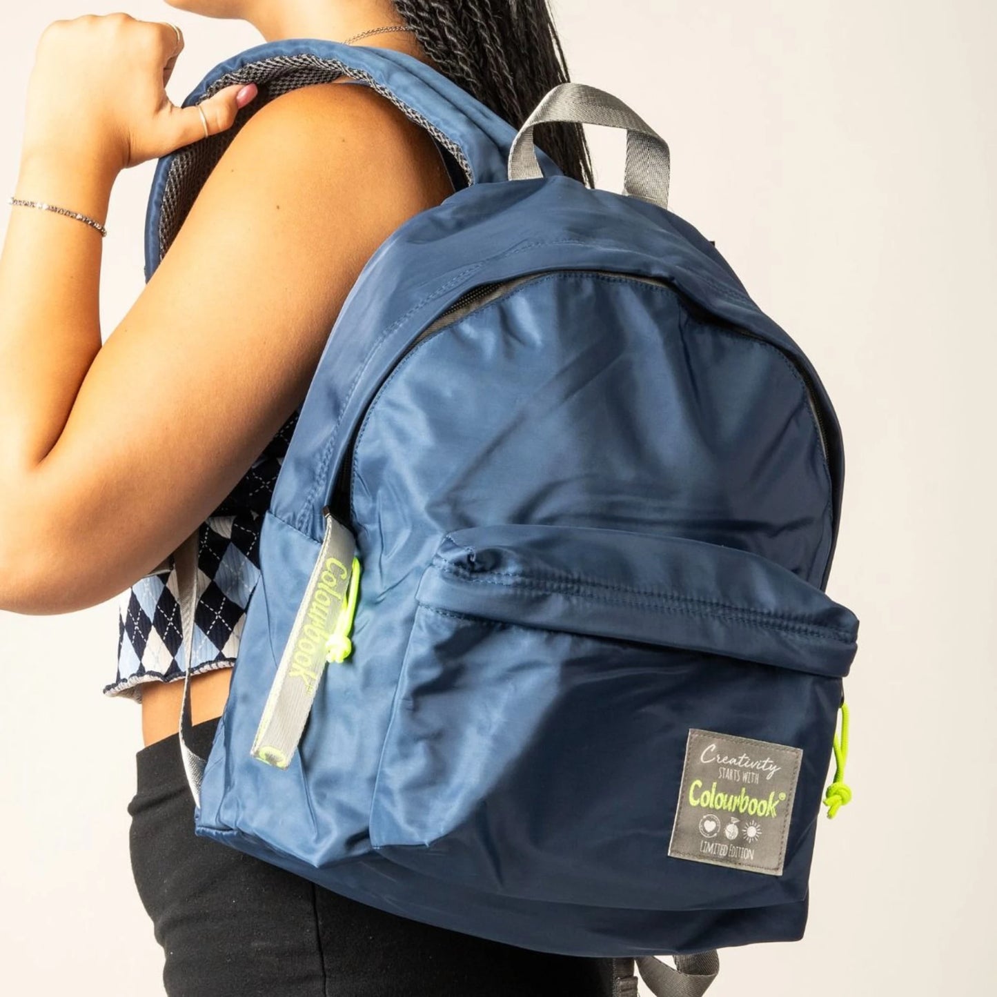 Zaino Scuola Tondo Americano Colourbook Satin Blue — 23L Spallacci Imbottiti Limited Edition 41×31×16 cm