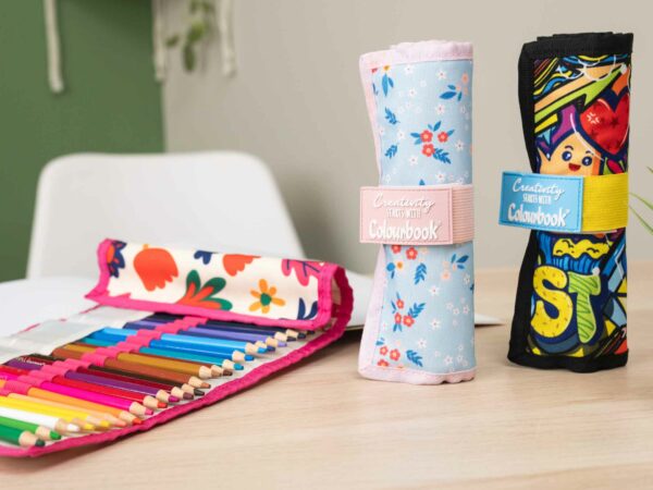 Astuccio portapastelli a rotolo Creativity – 24 pastelli COLOURBOOK